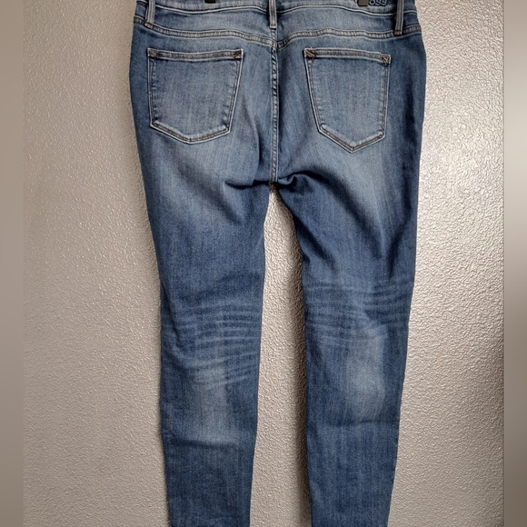 Vigoss Jagger Skinny Distressed Jean  Size 32/26 - Picture 3 of 5